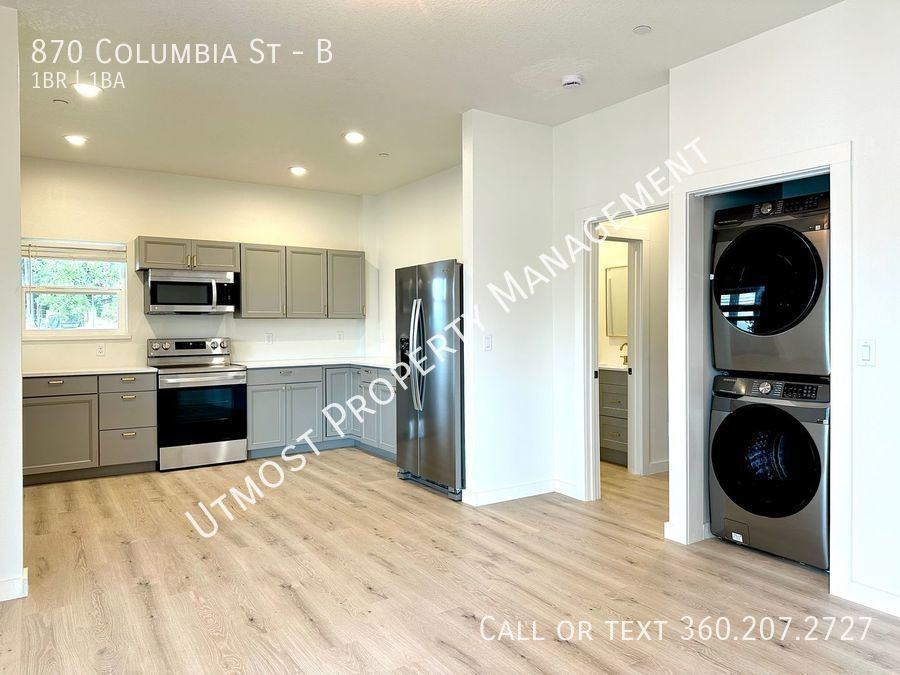 870 Columbia St #B - Photo 2 of 17