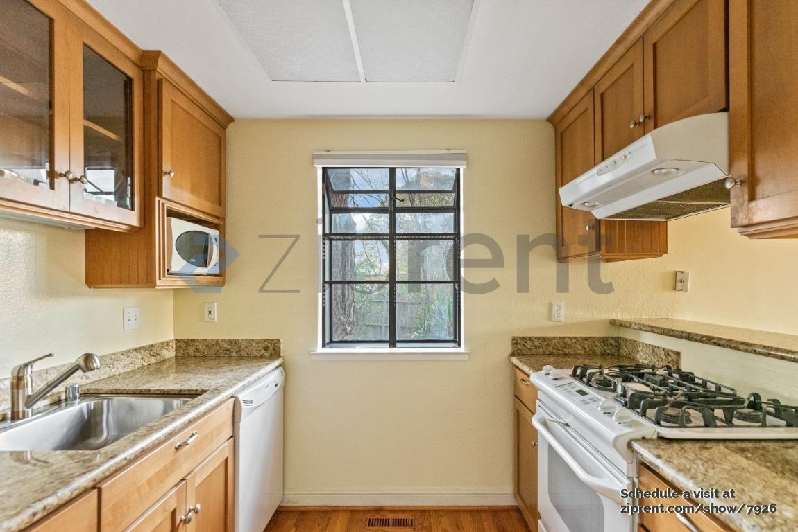 824 Cedar St #A - Photo 7 of 17