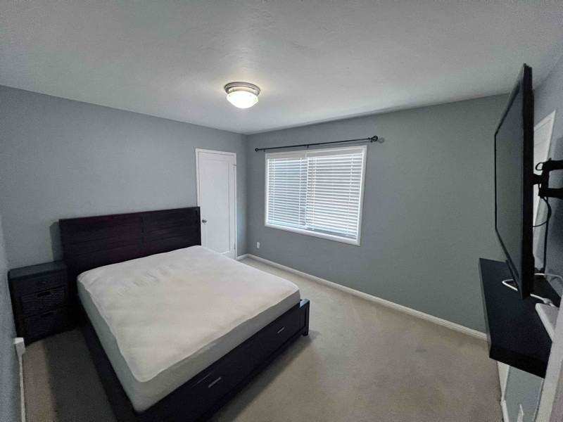 13809 Bancroft Ave - Photo 2 of 8