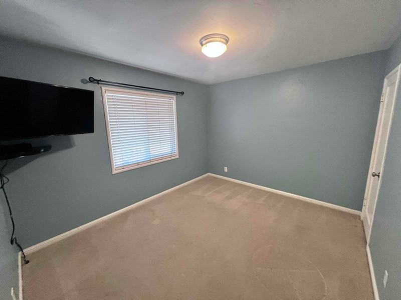 13809 Bancroft Ave - Photo 3 of 8