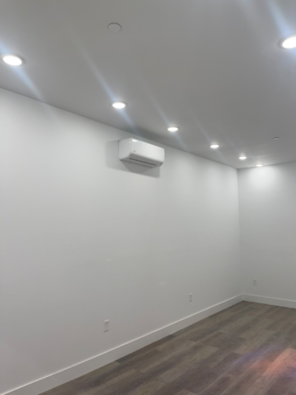 3039 B St #1 - Photo 3 of 20