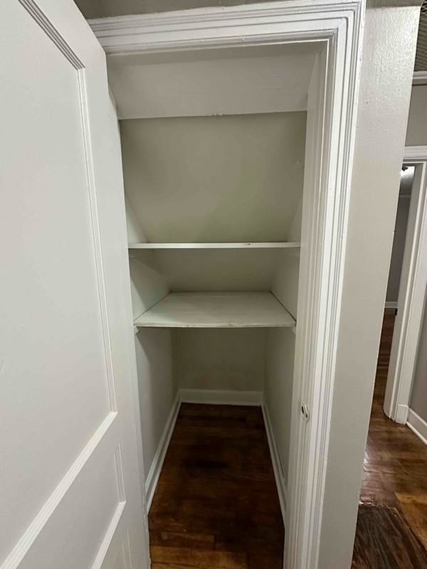 725 Kent St - Photo 7 of 10