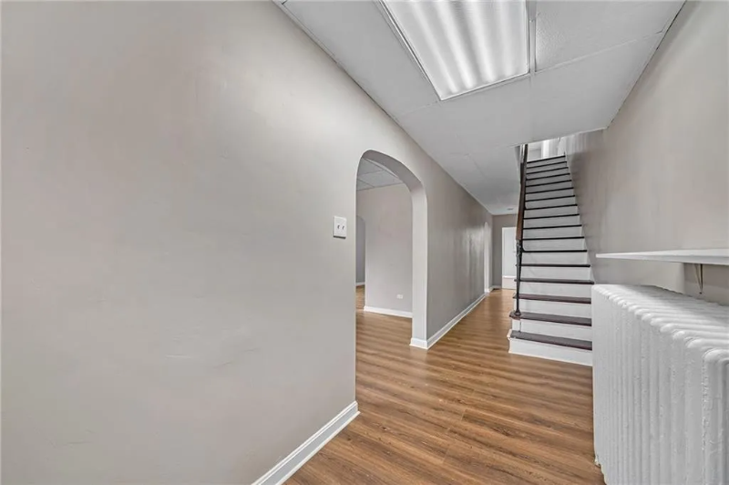 522 Freeland St - Photo 7 of 18