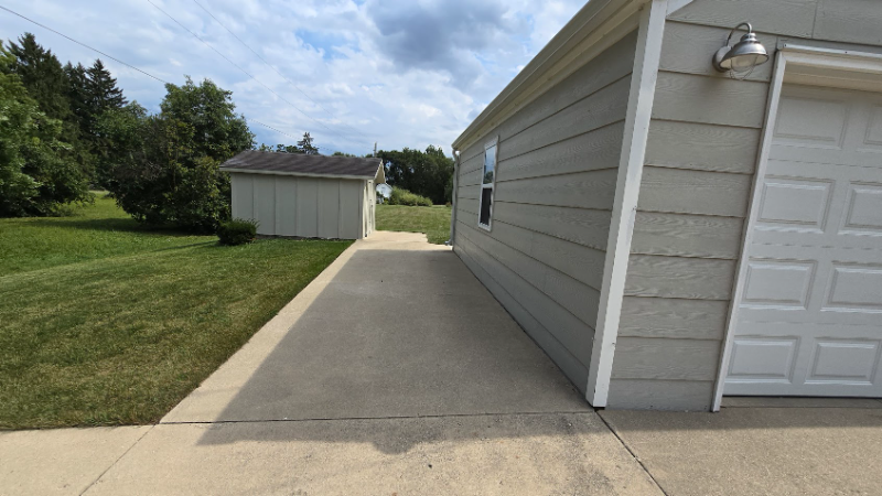 4320 N 135th St - Photo 2 of 21