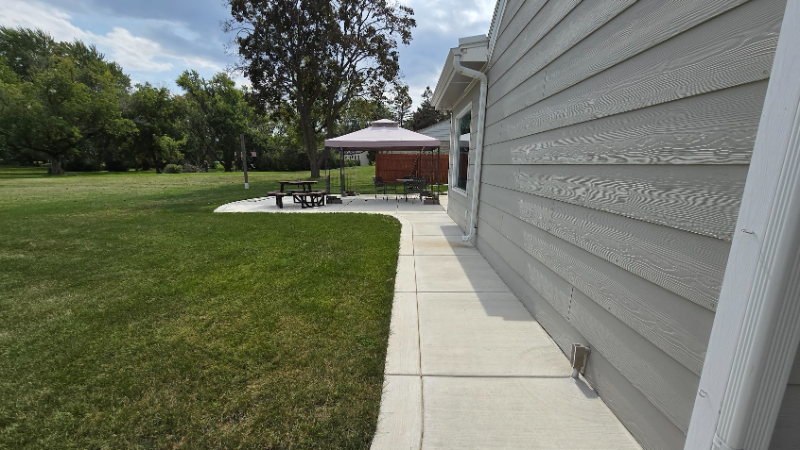 4320 N 135th St - Photo 3 of 21