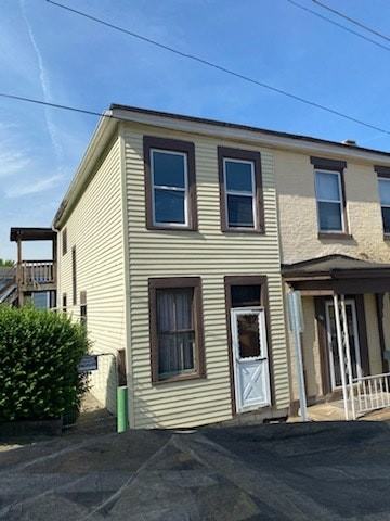 64 22nd Street - Photo 2 of 22