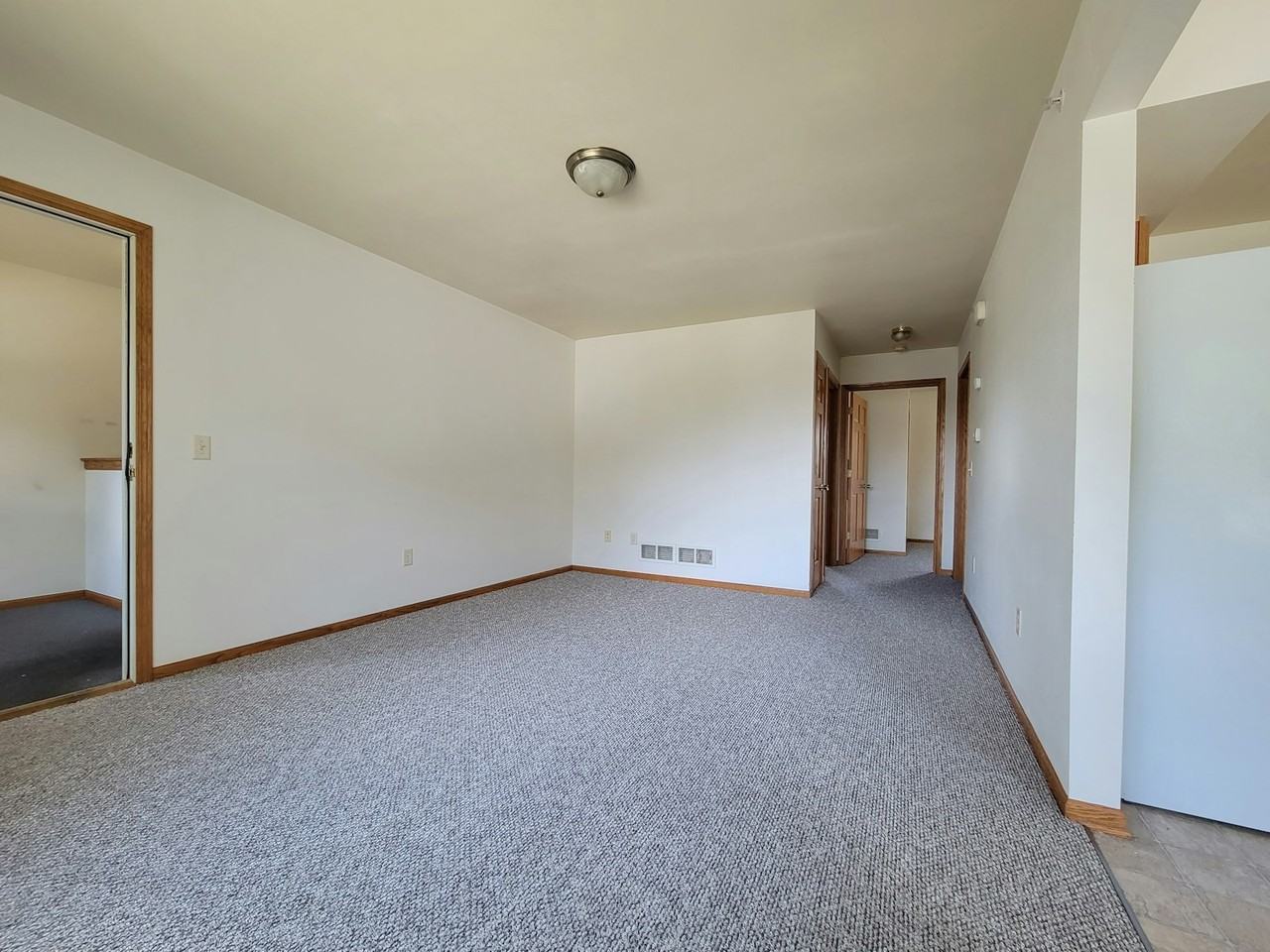 1066 Perry Street, Unit 1 - Photo 5 of 9