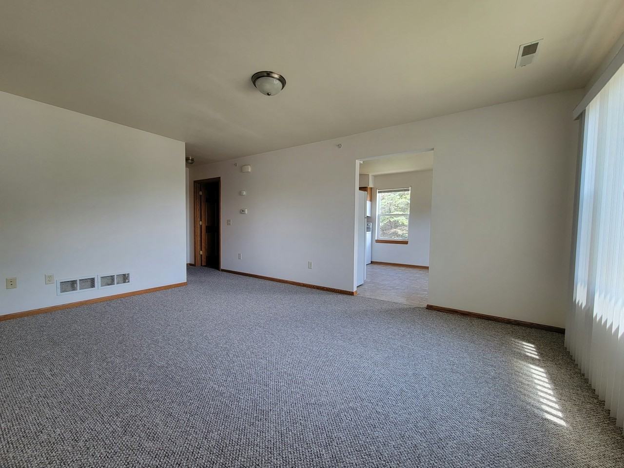 1066 Perry Street, Unit 1 - Photo 6 of 9