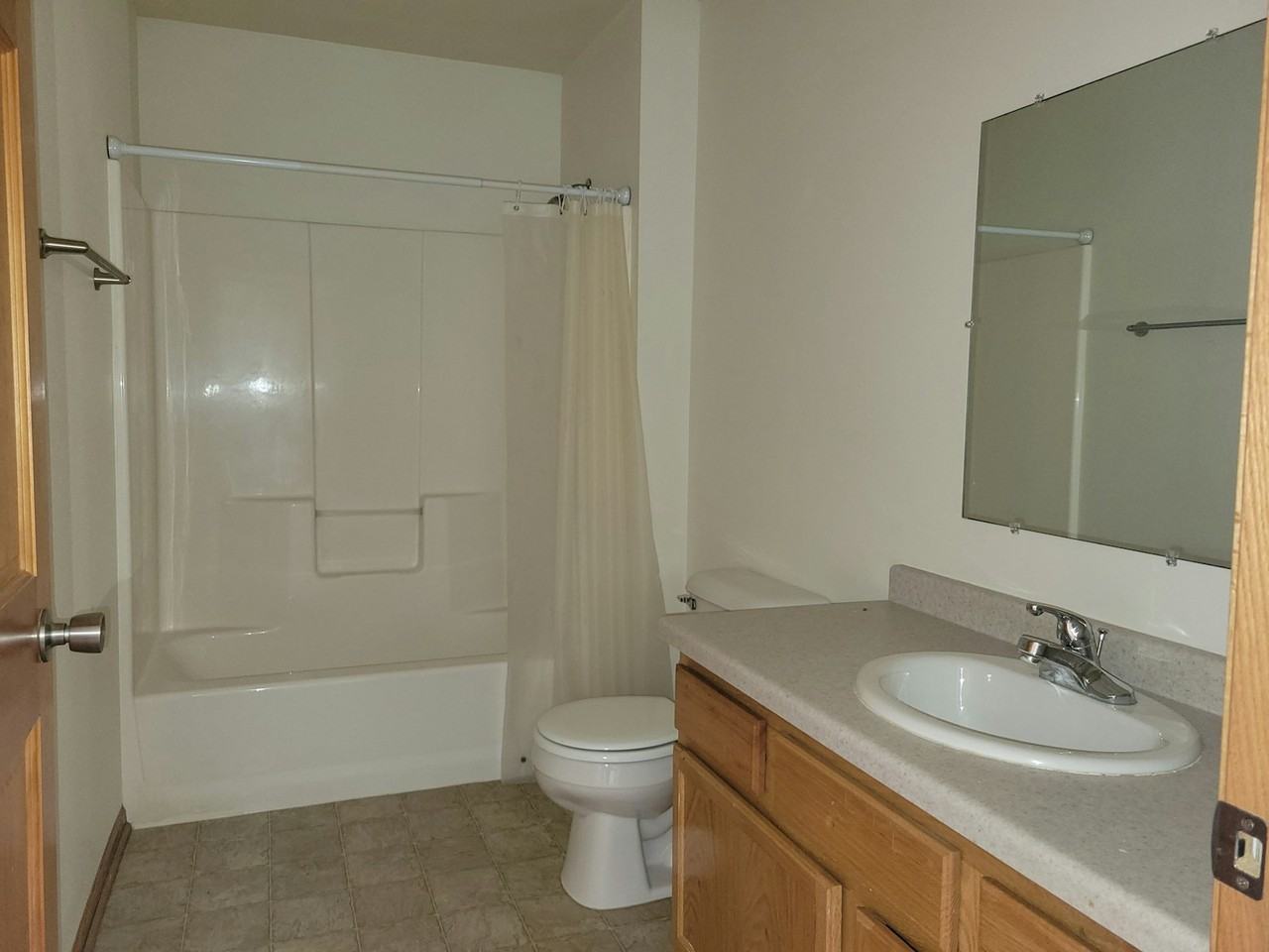 1066 Perry Street, Unit 1 - Photo 7 of 9