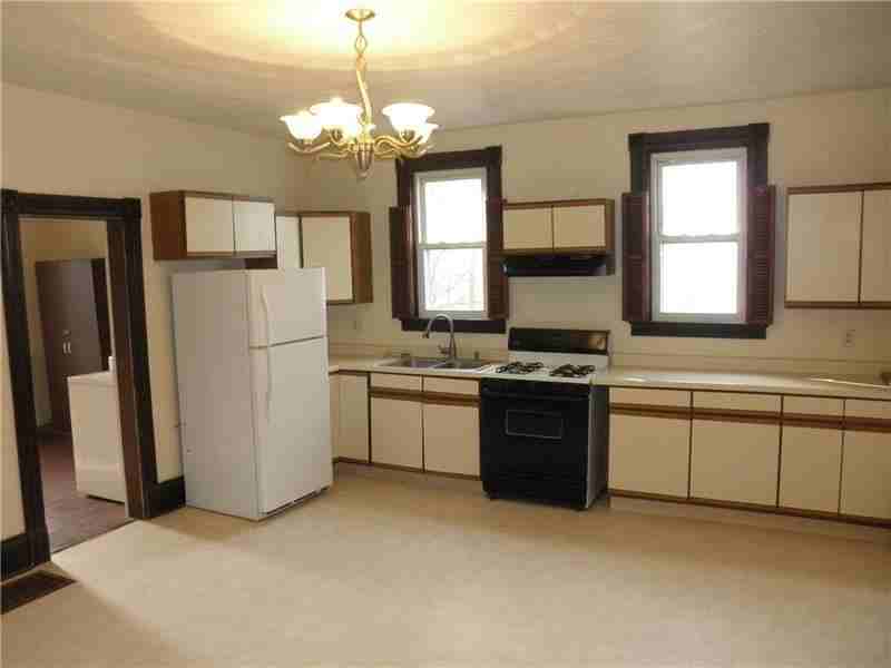 30 Main St - Photo 3 of 14