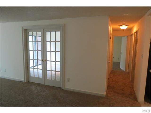 78 Wilton Crest Rd #78 - Photo 2 of 20