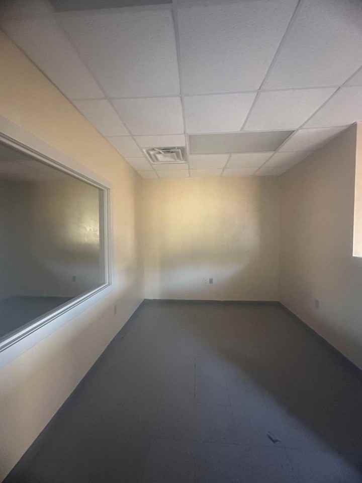 1865 Honeysuckle Rd Ste 1 - Photo 4 of 5