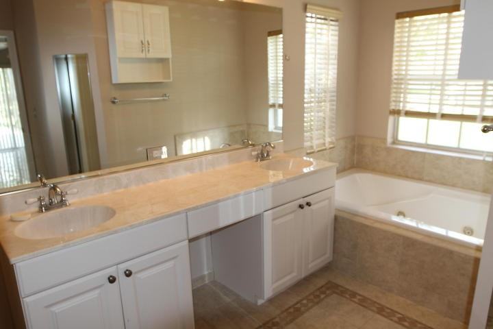 22098 Flower Drive - Photo 2 of 5