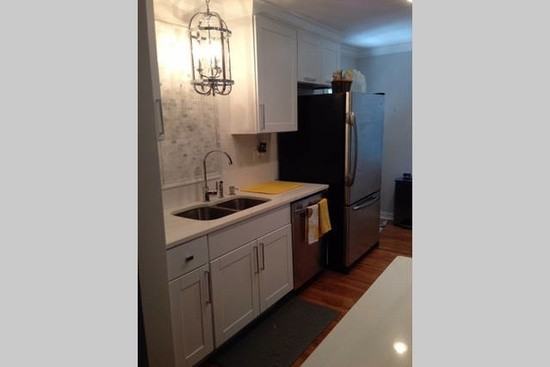 2714 San Jose Drive - Photo 2 of 9