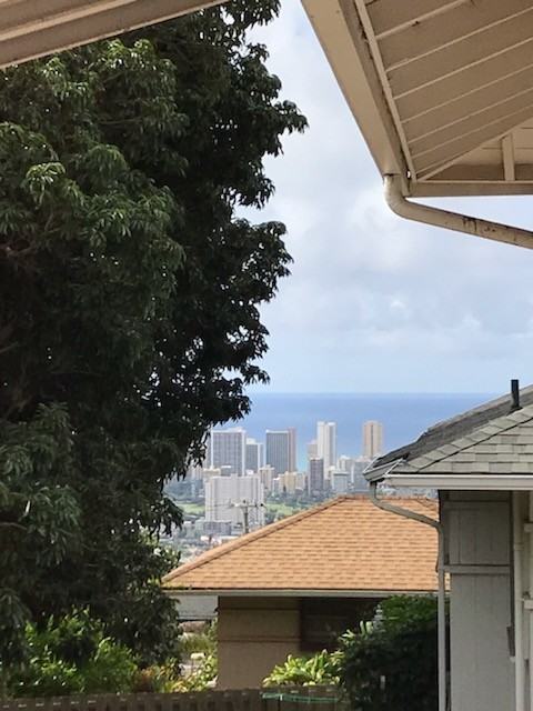 2033B Oswald St - Photo 4 of 9