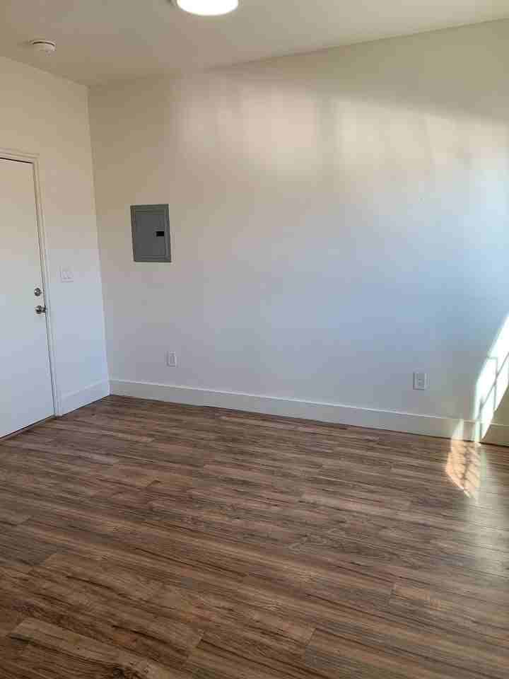 1440 23rd Avenue - Photo 3 of 7