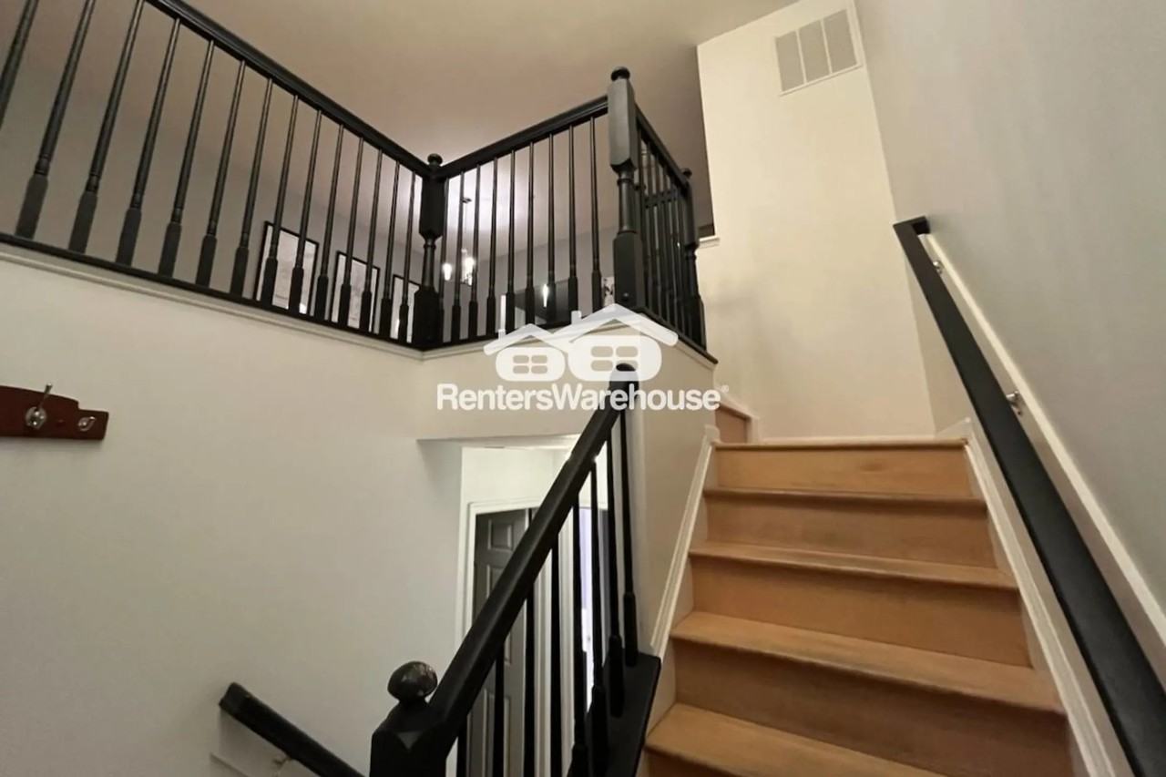 1943 Crossing Stone Ct - Photo 2 of 20