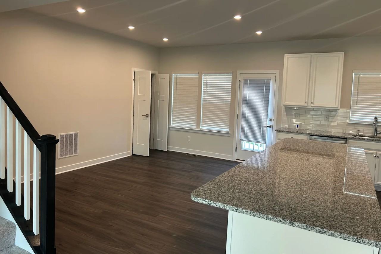 203 Cranesbill Dr - Photo 3 of 10
