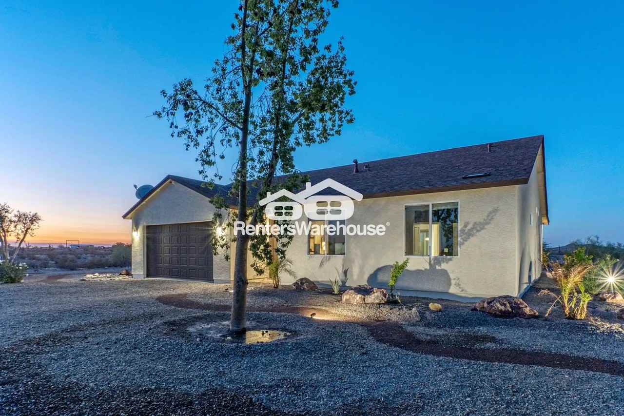 33130 W Flower St - Photo 2 of 31