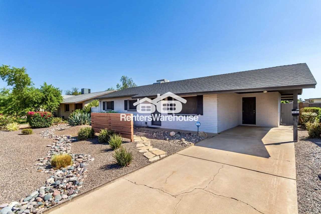 3111 S Edward Dr - Photo 3 of 27