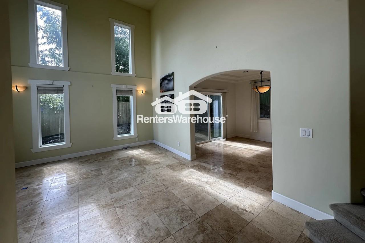 5301 Slade Way - Photo 2 of 34