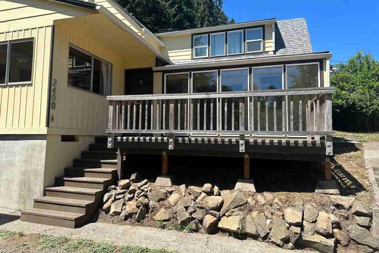 2400 Floral Hill Dr - Photo 3 of 28