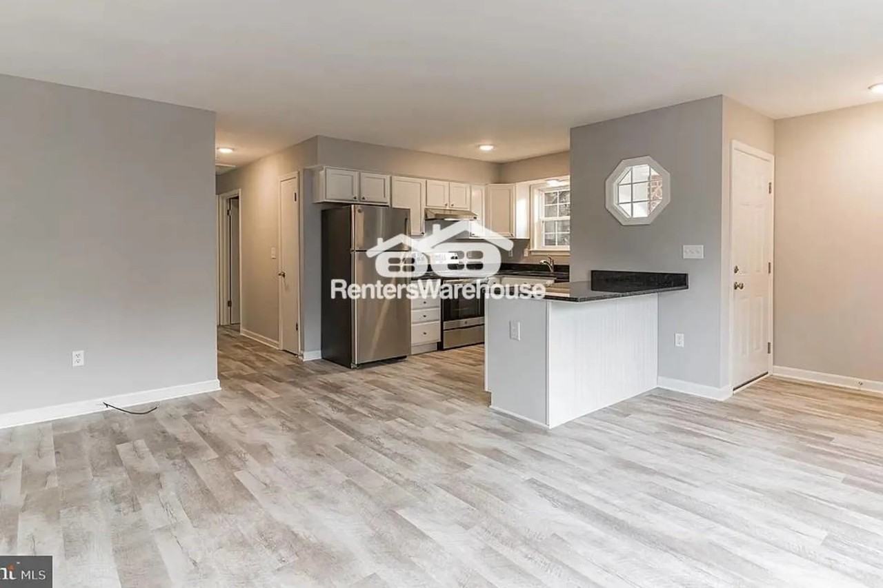 8520 F St - Photo 3 of 14