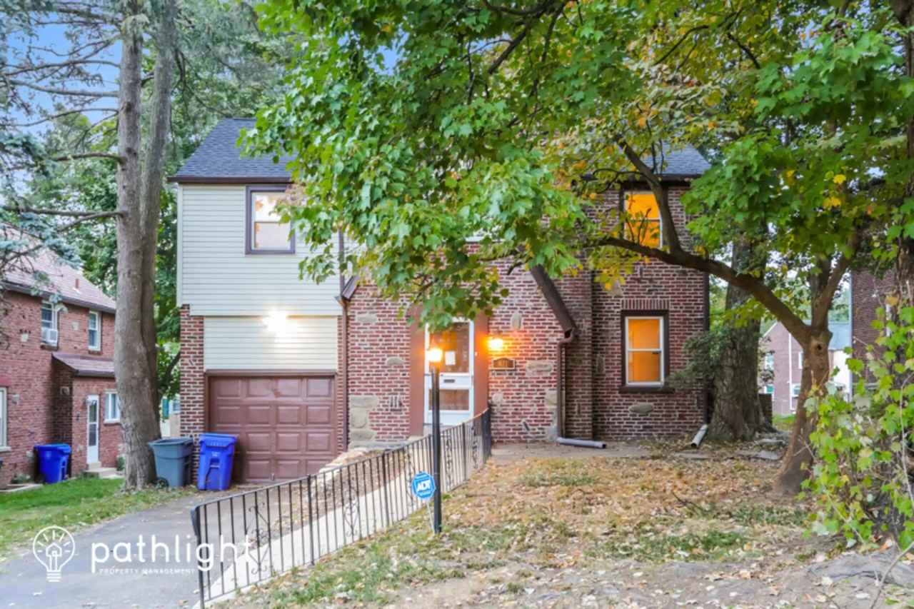 411 Old Farm Rd - Photo 2 of 37