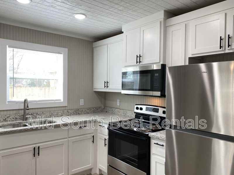 2 Power Line Drive - Photo 4 of 9