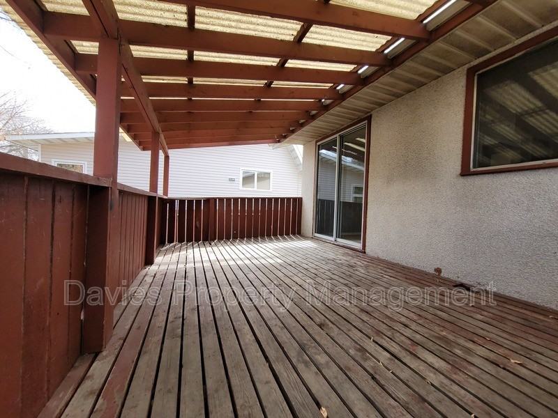 2107 86 St Nw #MAIN - Photo 3 of 13