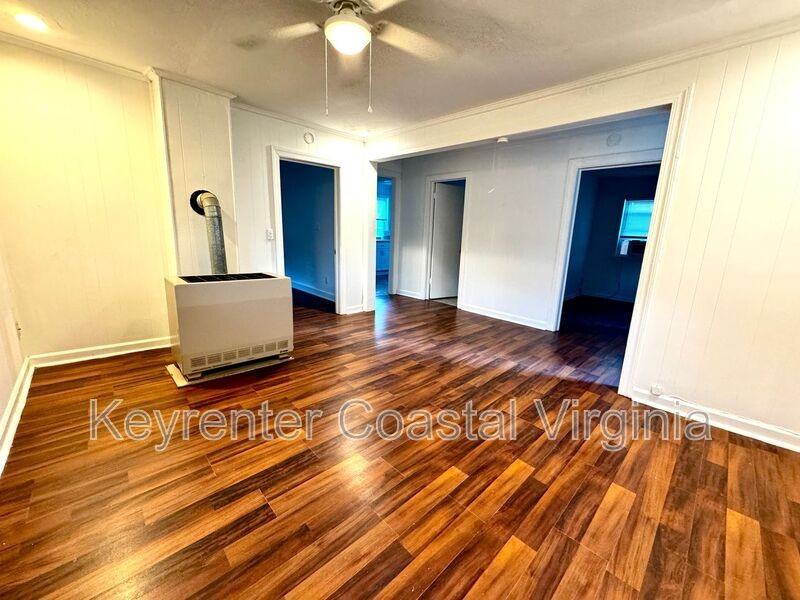 14089 Alvins Dr - Photo 4 of 11