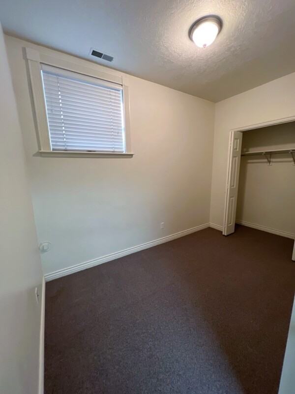 18 Ne #102 - Photo 3 of 5