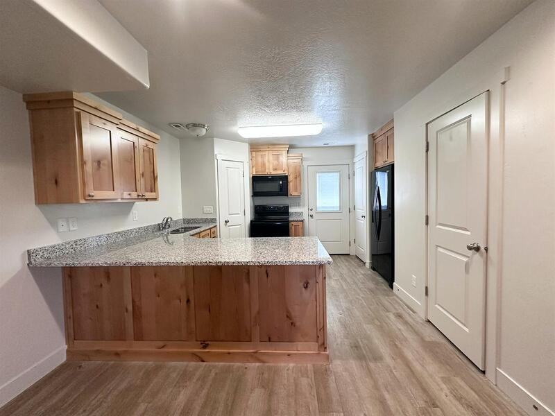 482 Nw #10 - Photo 4 of 10