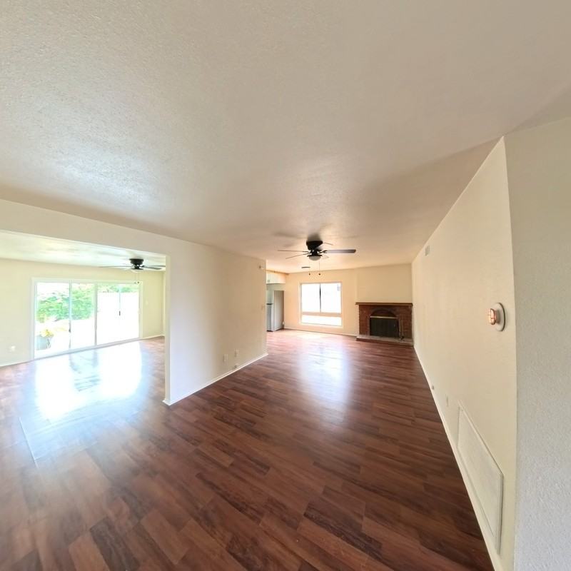18318 Laurelbrook Cir - Photo 2 of 23