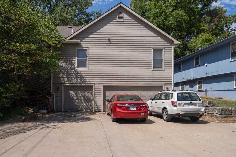 1216 Tennessee St - Photo 3 of 33