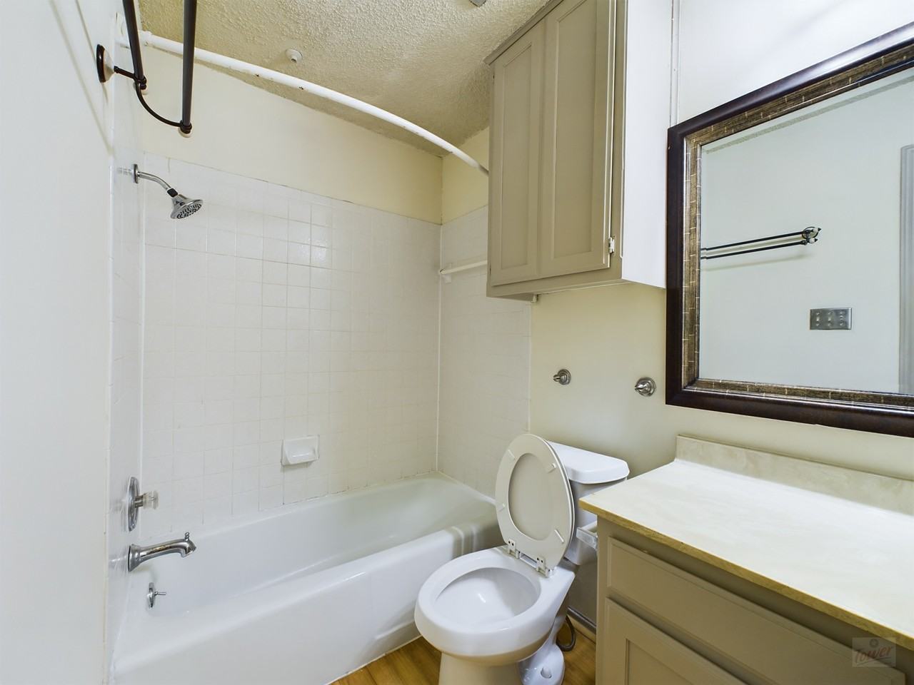 2810 Nueces St #102 - Photo 7 of 12