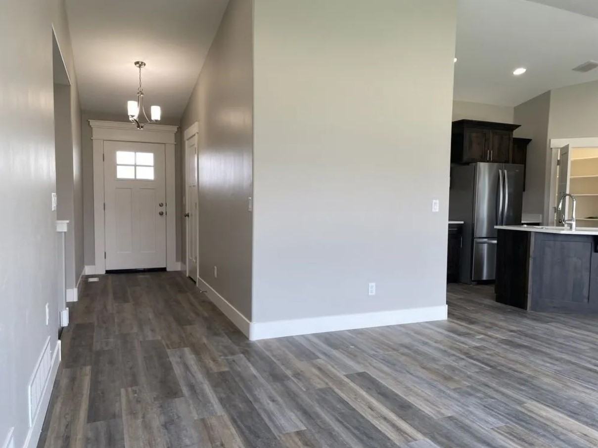 3748 Ola Vista Ave - Photo 5 of 12