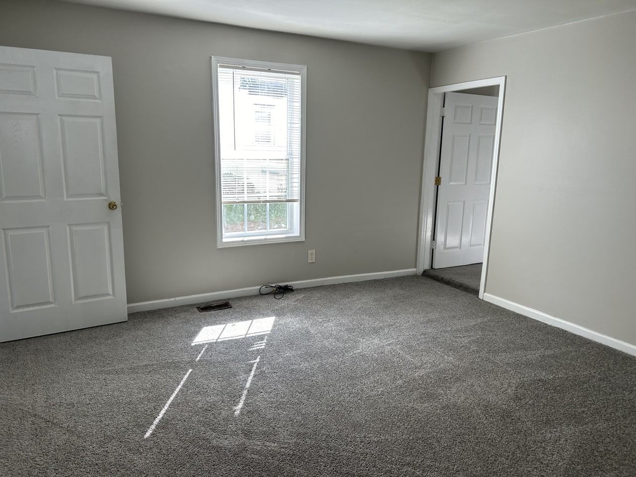 618 Hammock St - Photo 2 of 8
