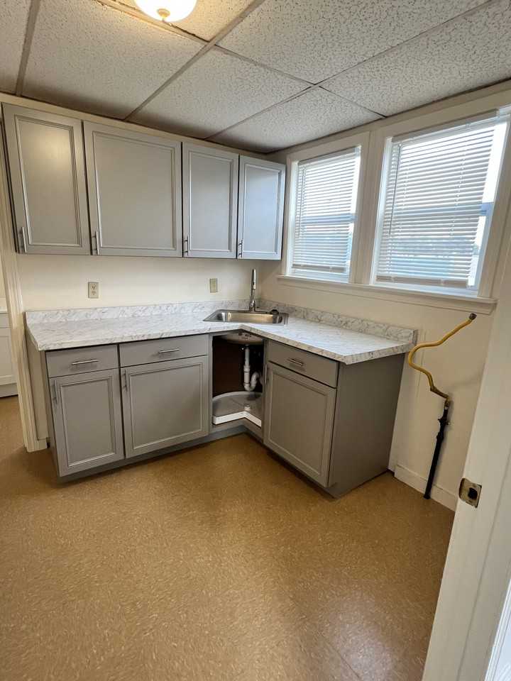 Elm St #1 - Photo 5 of 7