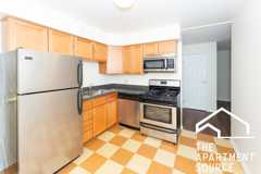 1644 W Sherwin Ave #1A - Photo 1 of 1