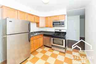 1644 W Sherwin Ave #1A - Photo 1 of 1