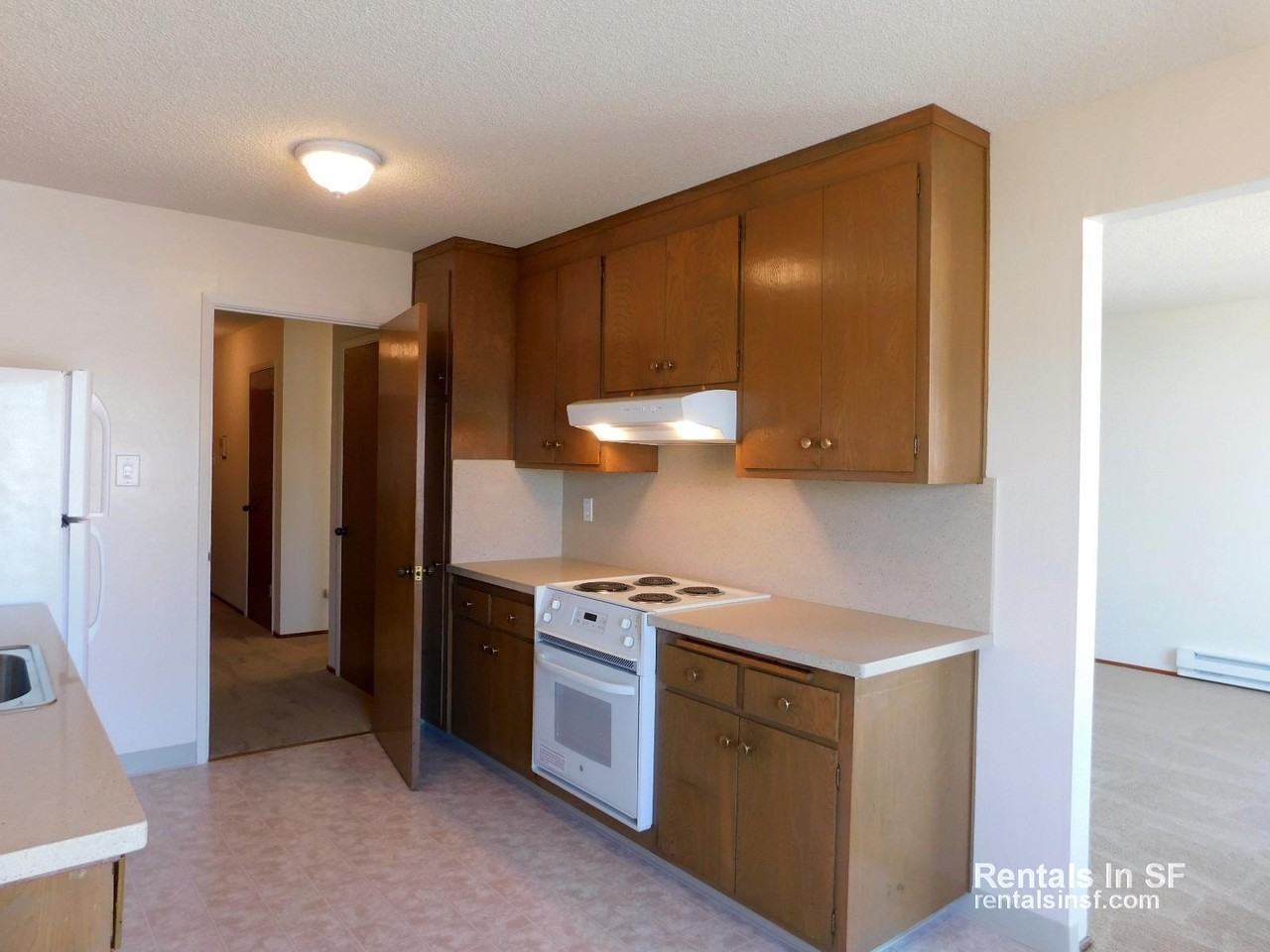 435 43rd Ave #104 - Photo 4 of 20