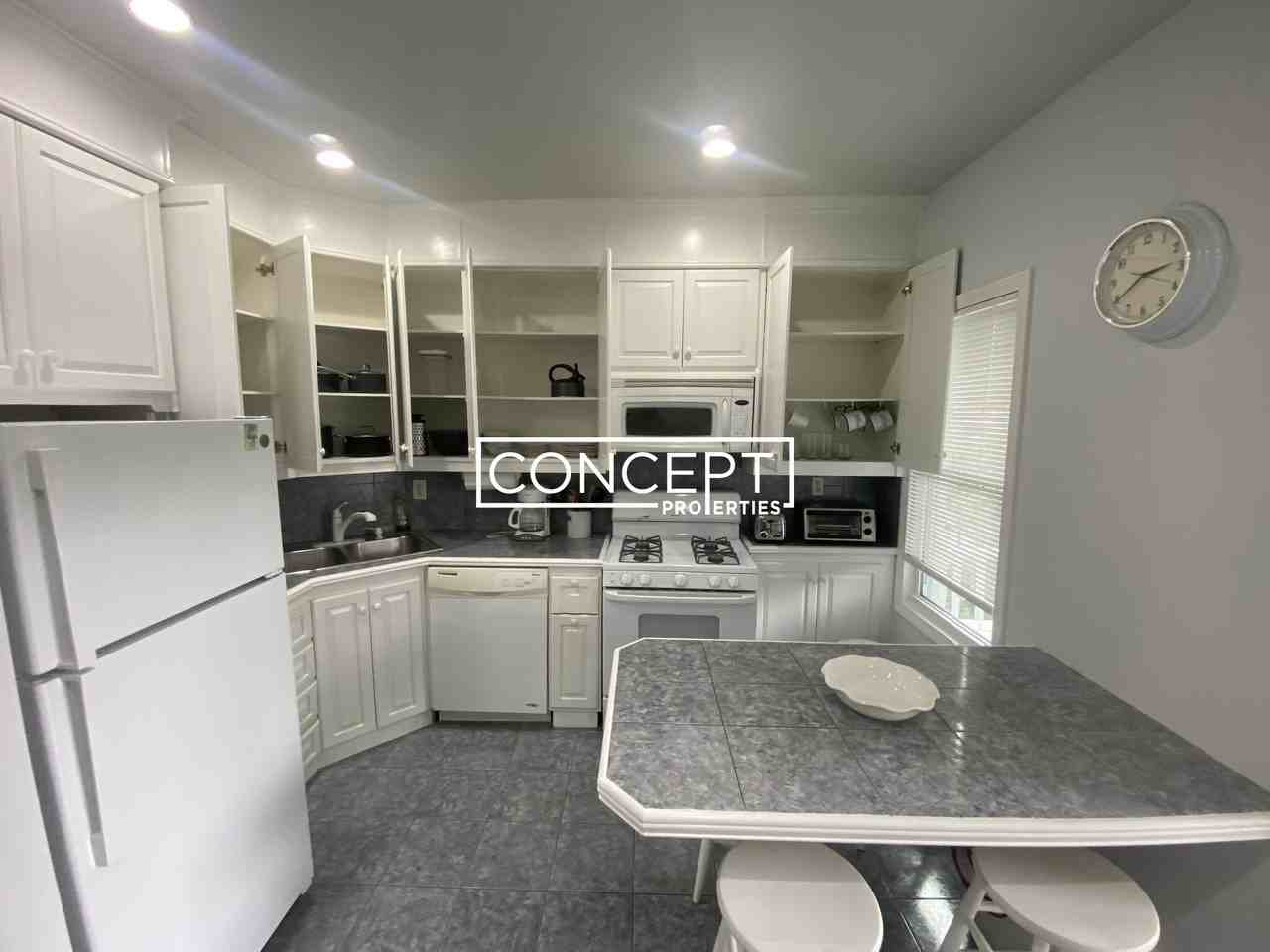 60 London St #2F - Photo 3 of 16