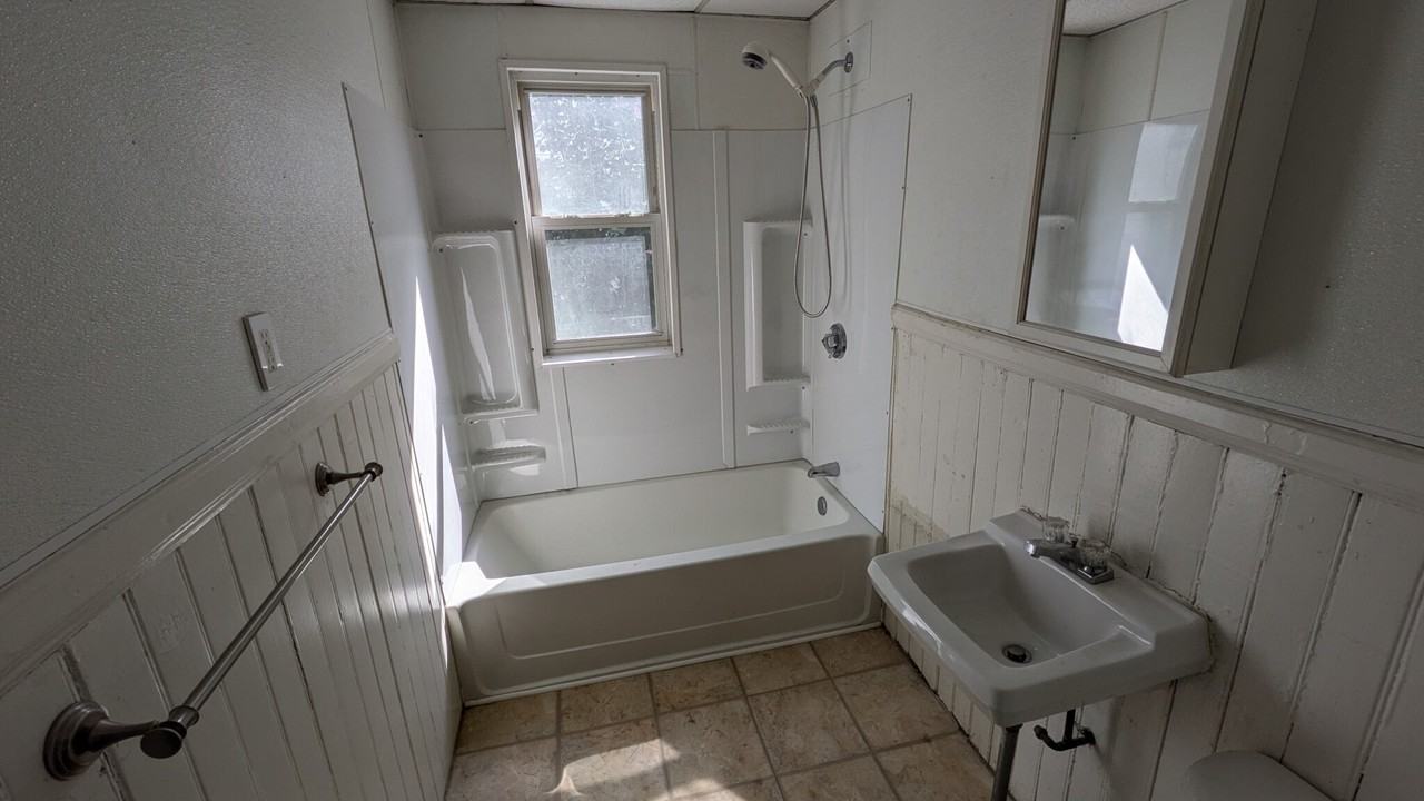 Kosta St #1 - Photo 7 of 12