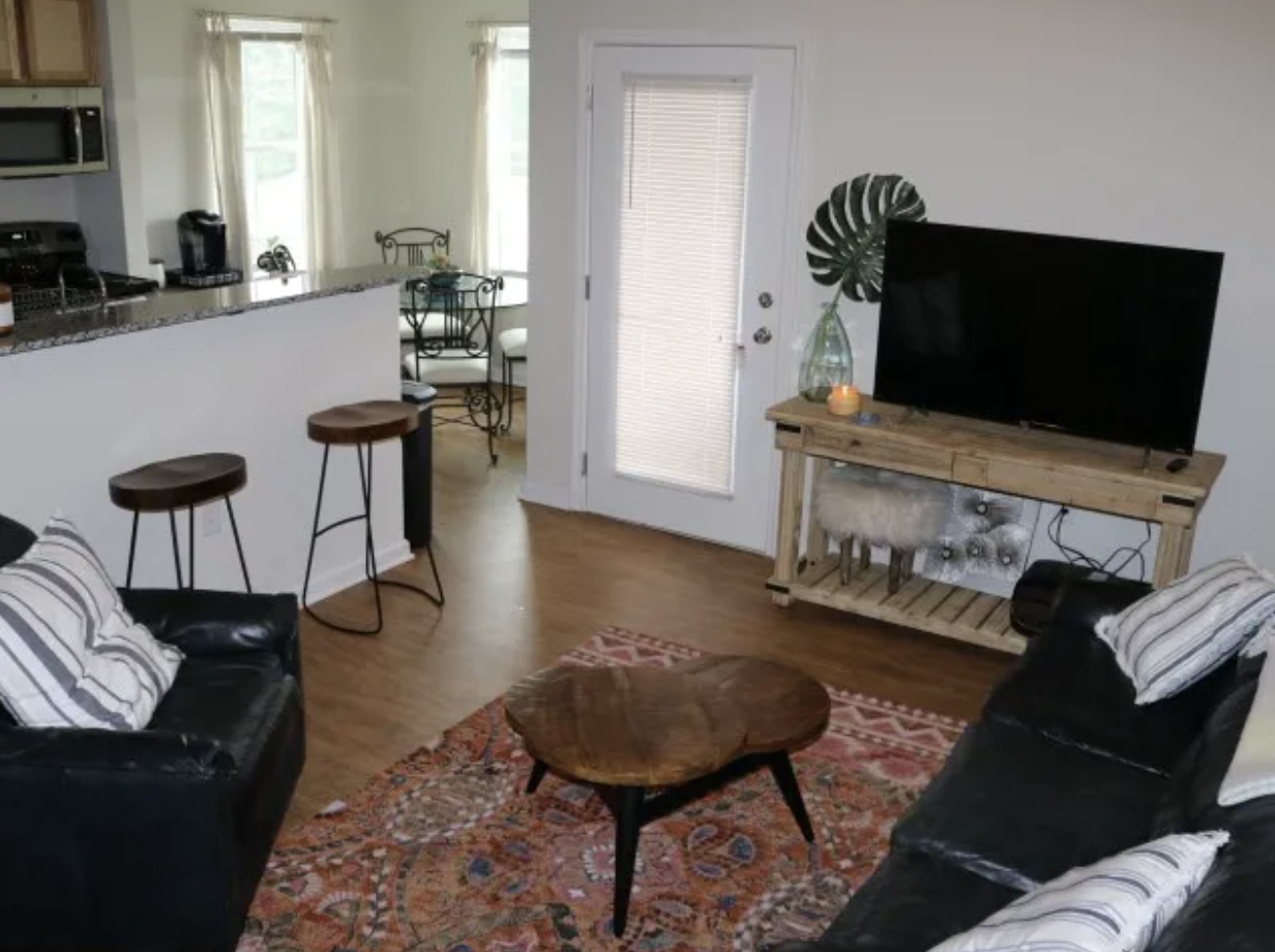 Skyline Terrace - Photo 7 of 21