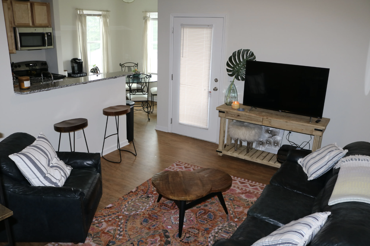 Skyline Terrace - Photo 3 of 21