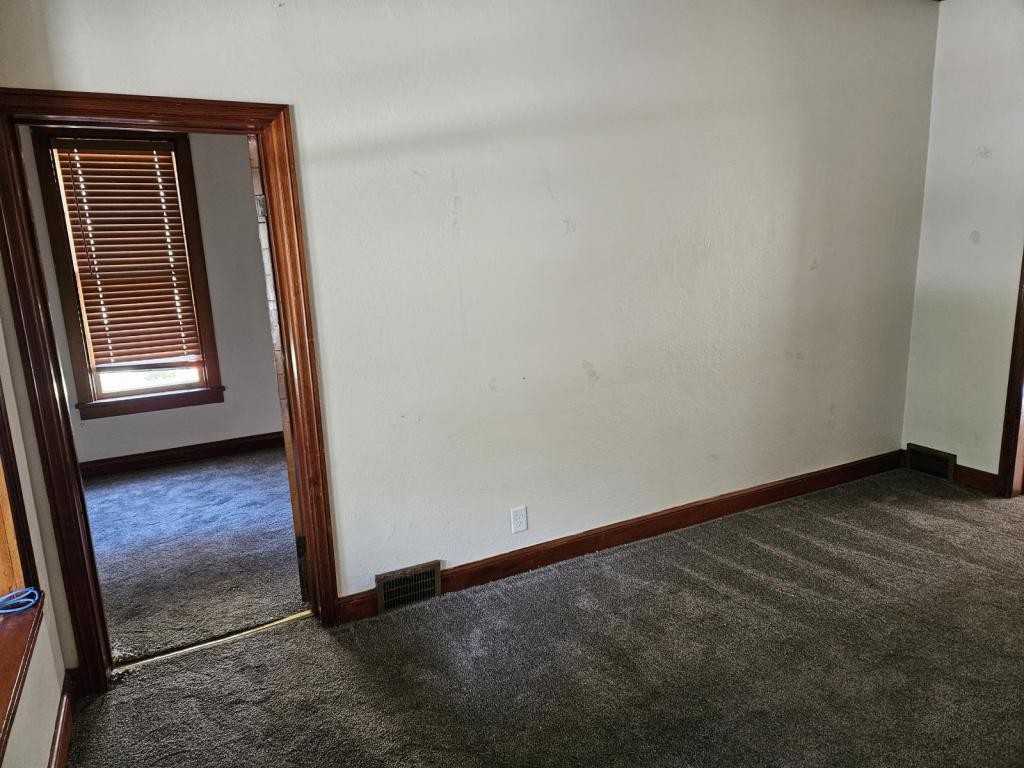 212 State Street - Photo 6 of 11