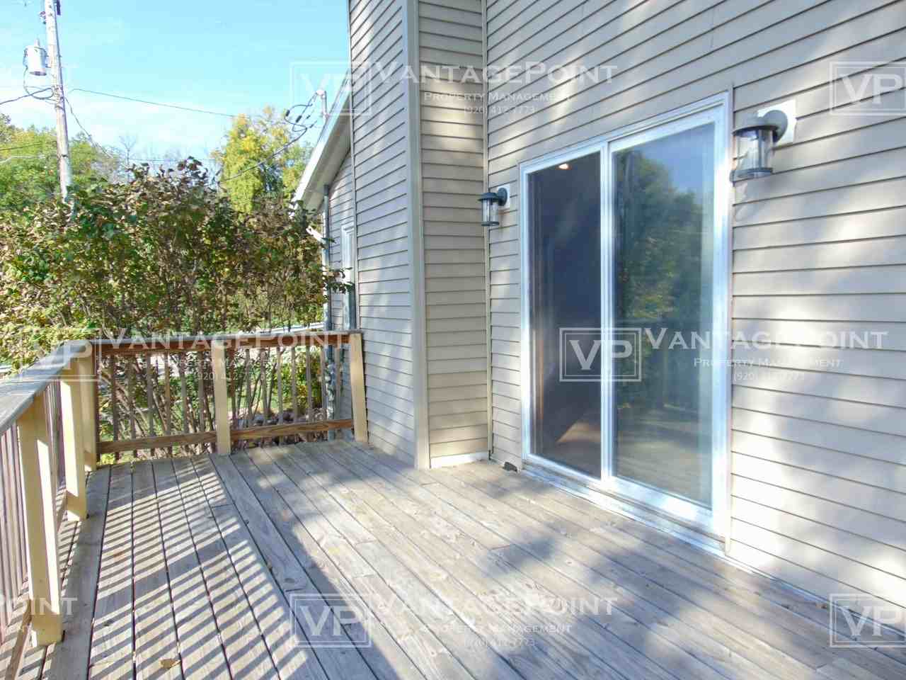 910 Washington St - Photo 2 of 13