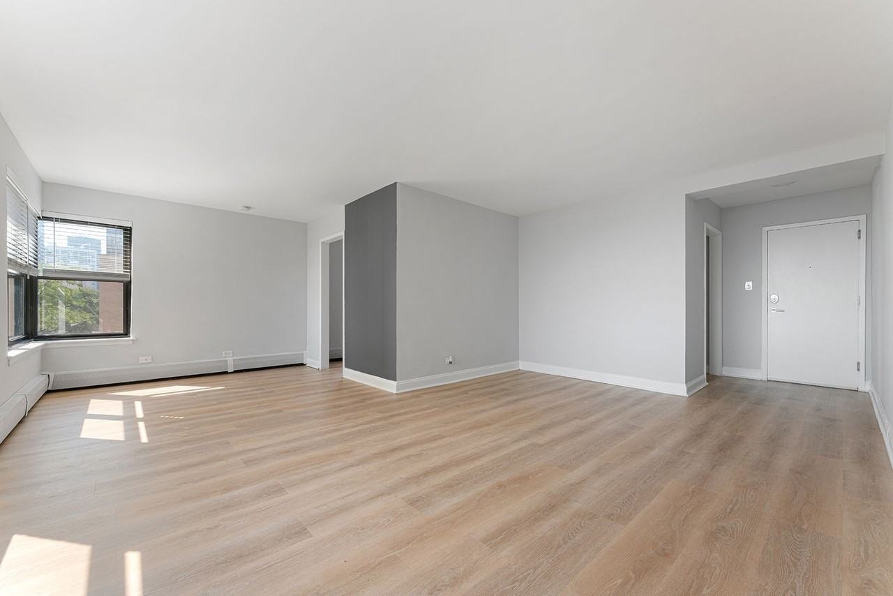 5858 N Sheridan Rd - Photo 5 of 16