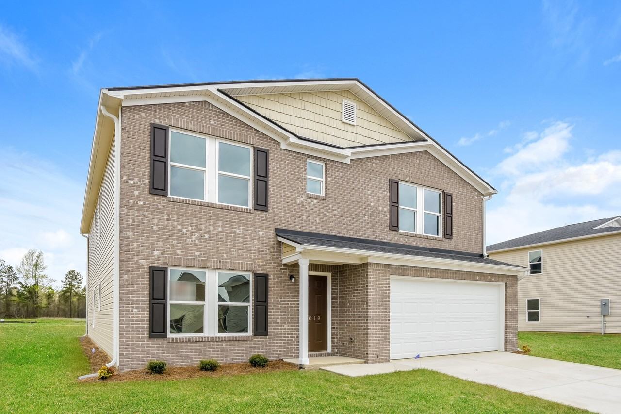 4026 Lake Russell Dr - Photo 2 of 24